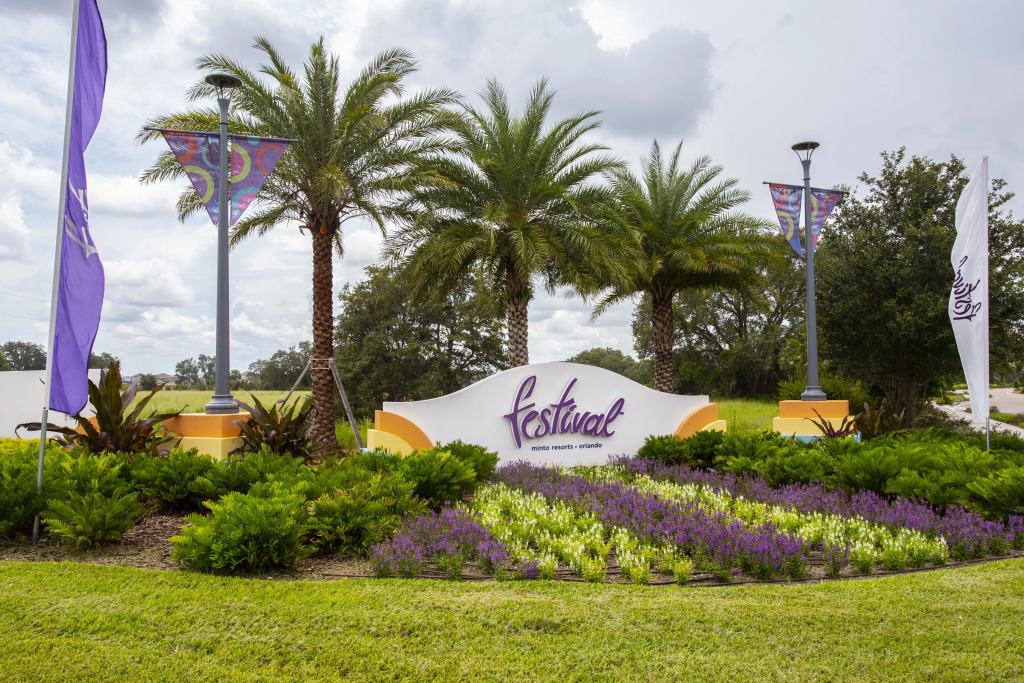 Marvelous 3 Bd Close to Disney   Enclaves at Festival 827