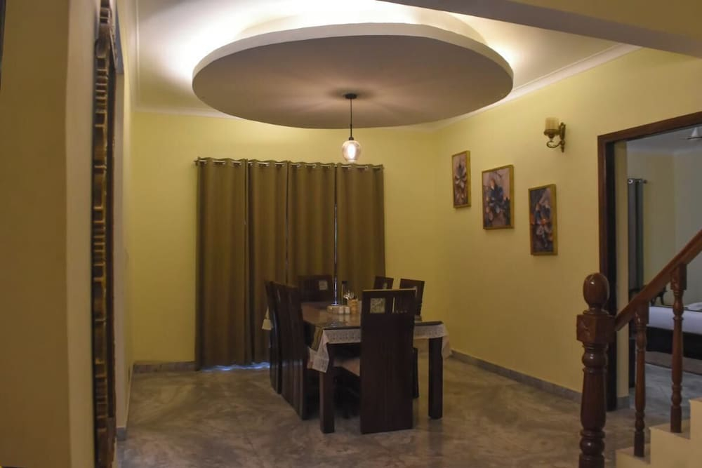 Pinewood Manor Kasauli