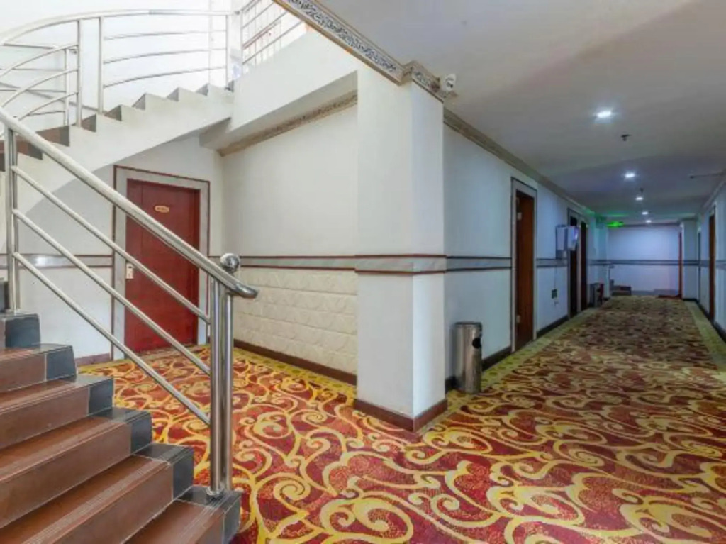 Foshan Peace Hotel (Nanhai Guanyao Shop)