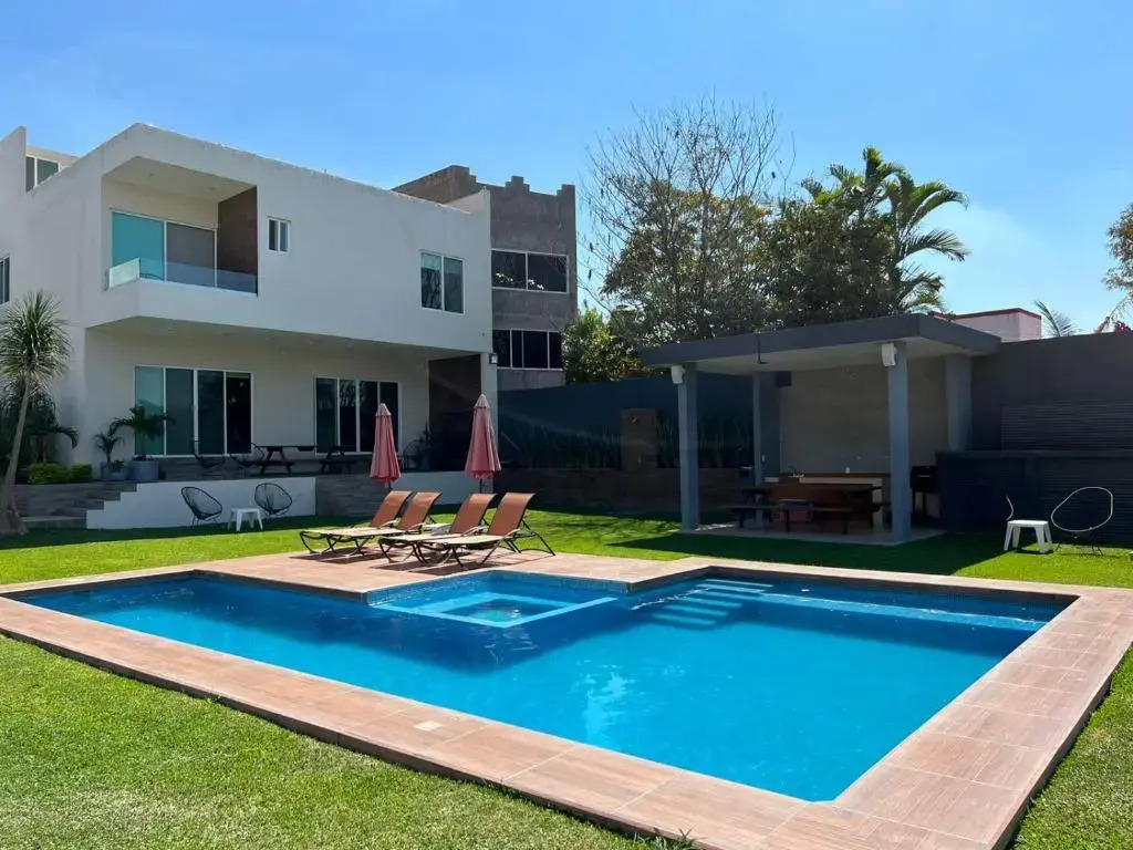 Moderna Casa a 5 minutos del centro de Oaxtepec y Lomas de C/ 8 huéspedes