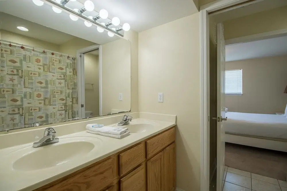 Oak Shores-Oak Shores 131