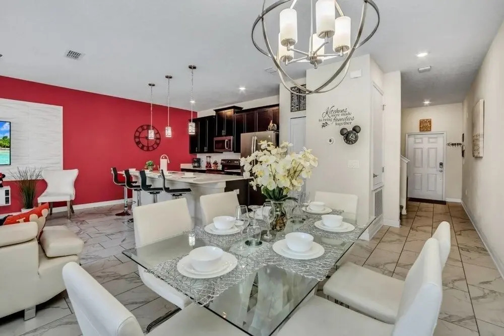 Storey Lake Amazing Resort 4 Bedroom Home! 4 Townhouse by Redawning