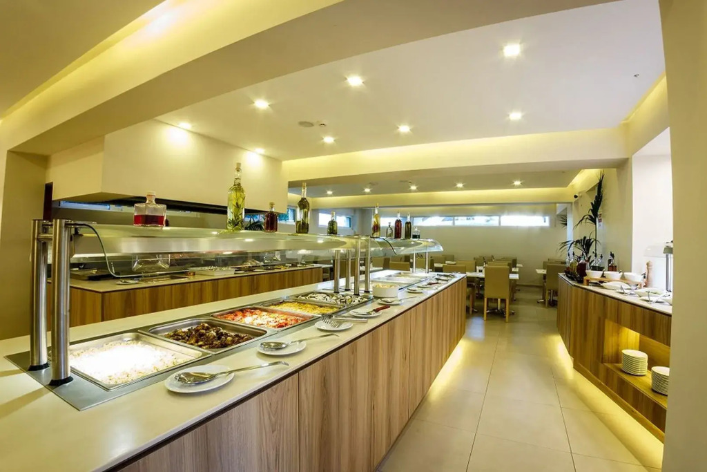 Porto Planos Beach Hotel