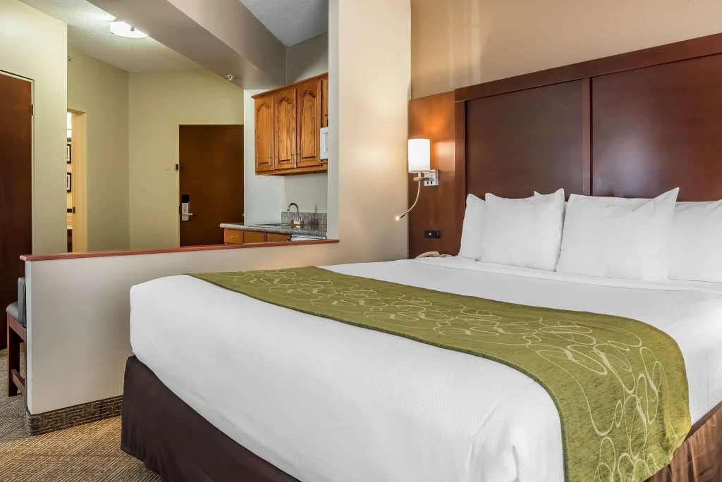 Comfort Suites Springfield I-70