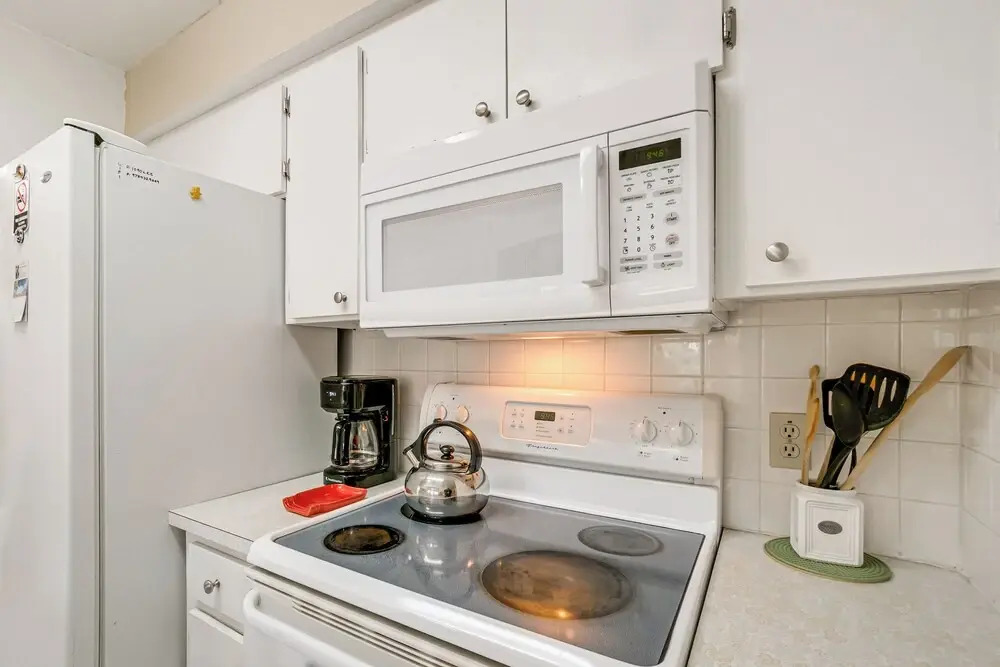 Englewood Home on Canal: Boat to Lemon Bay!