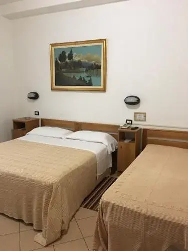 Hotel Dora