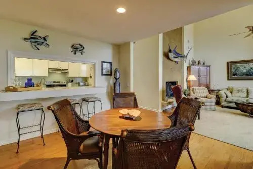 17 Mizzenmast Court