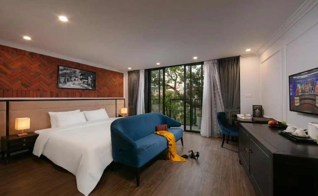 Marina Hotel
