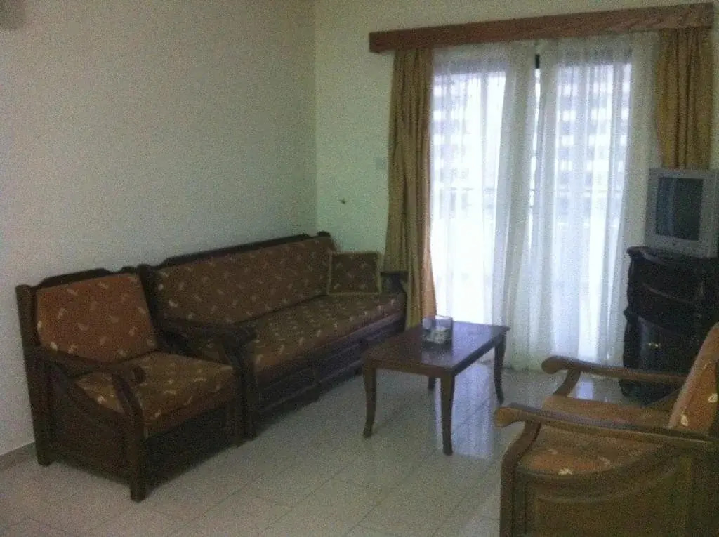 Zakos Court Apartments