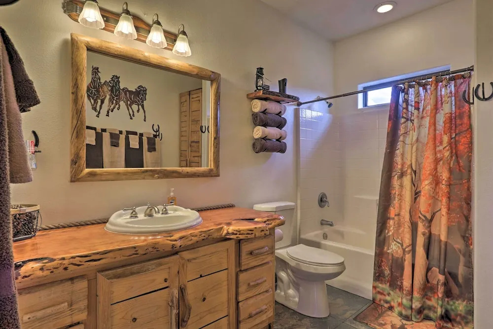 Overgaard Cabin w/Pool Table+Incredible View!