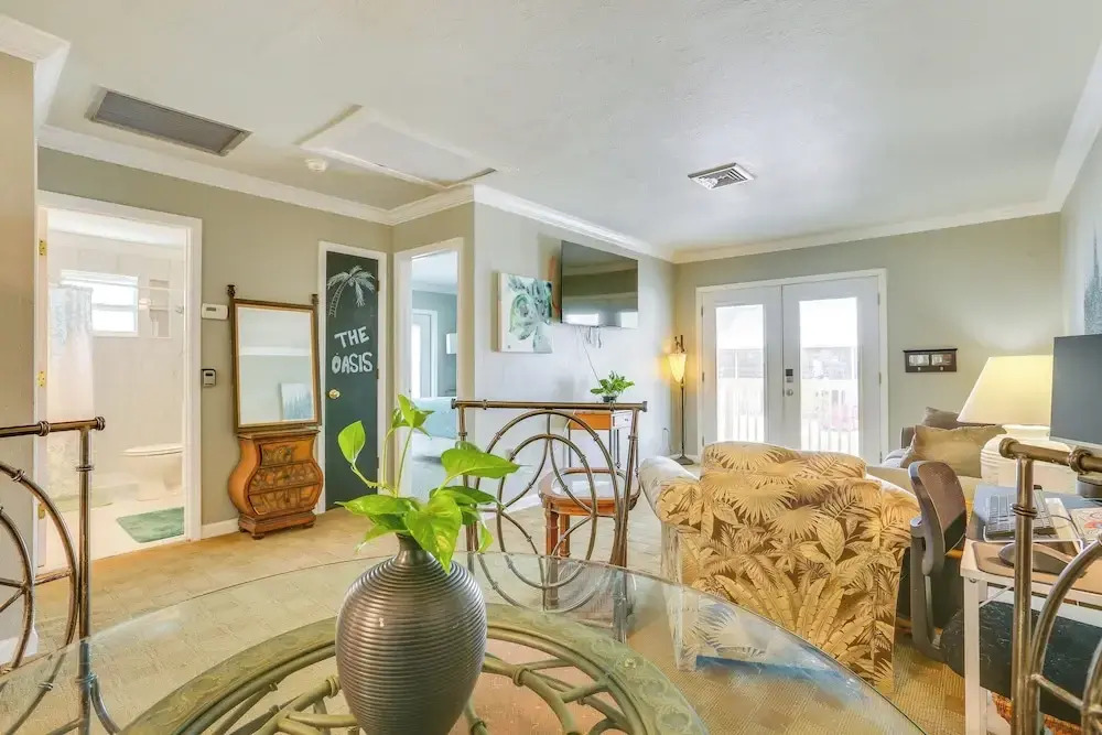 Dog-friendly Getaway: Steps to Fort Myers Beach!