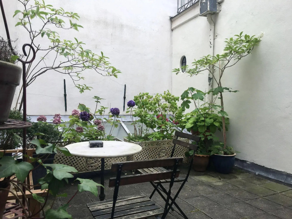 Herengracht Canal Apartment