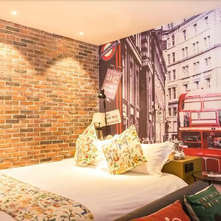 Wanzhen Wenyi Hotel