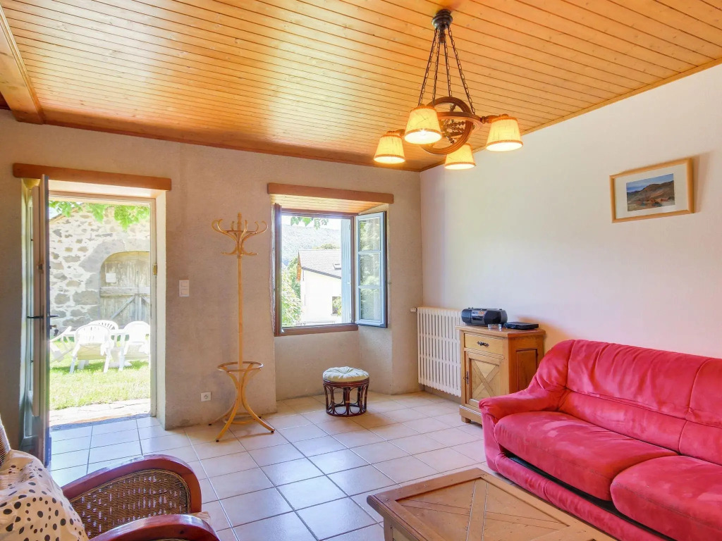Vic-sur-Cère Family Nest