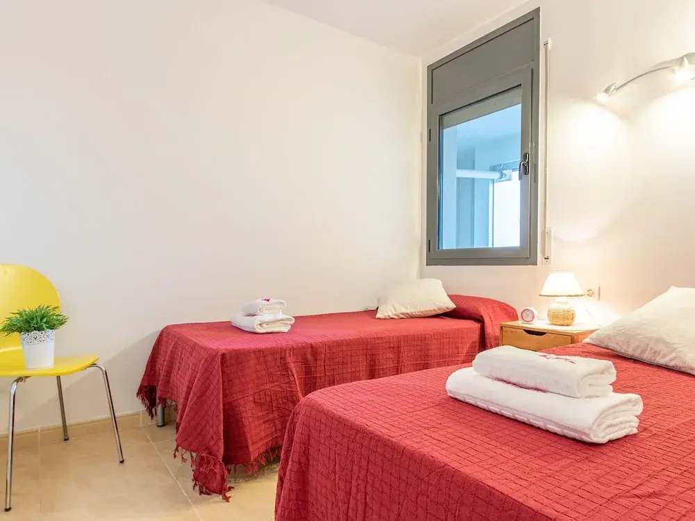 Apartment With 3 Bedrooms, sea Views and Pool
