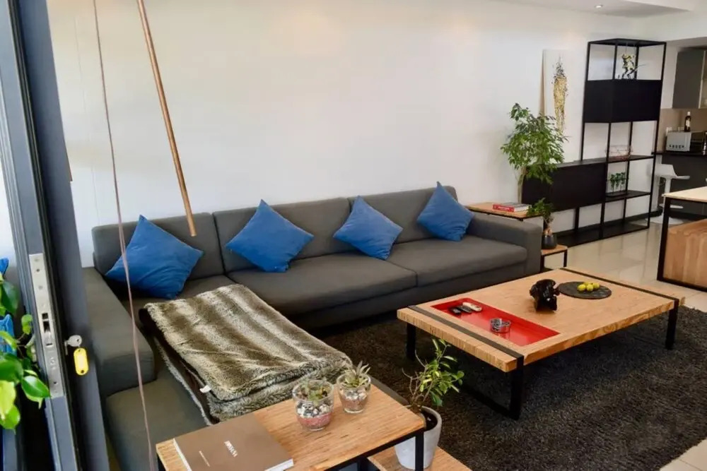 Spacious Upmarket 2 Bedroom Apartment