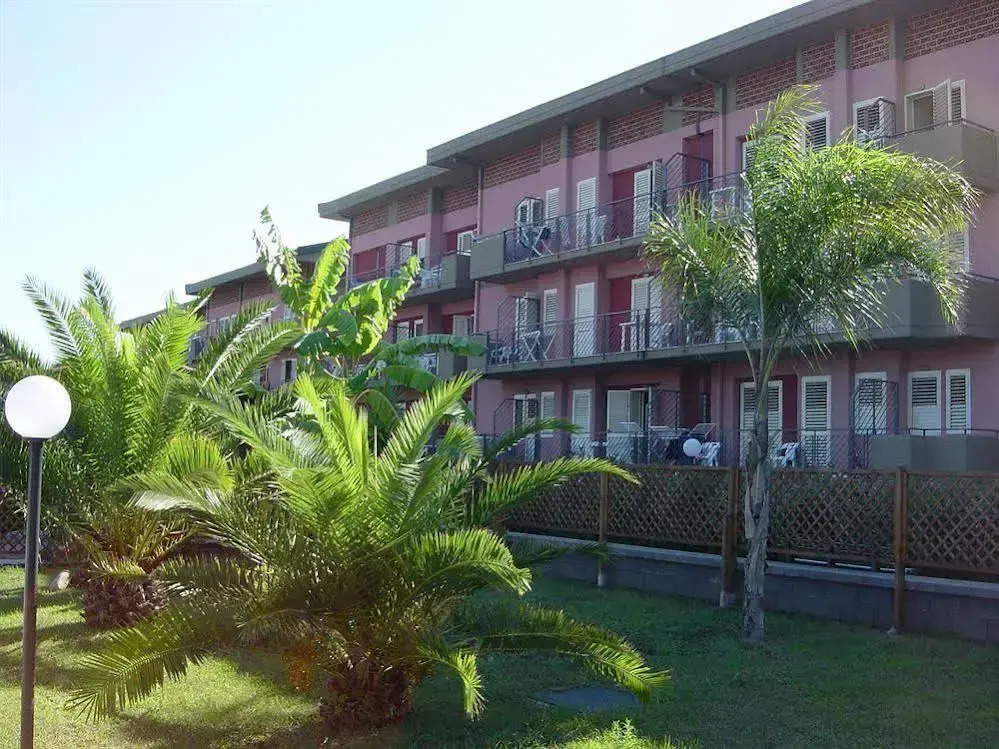 Fondachello Suites - tra il vulcano e il Mar Ionio