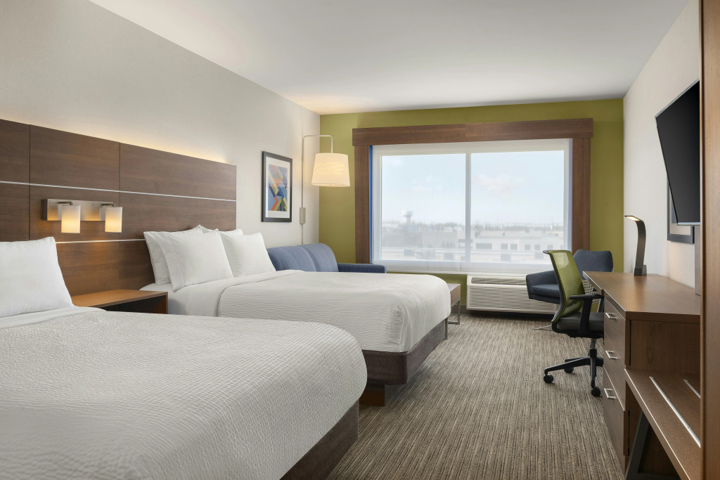Holiday Inn Express & Suites - Aurora by IHG