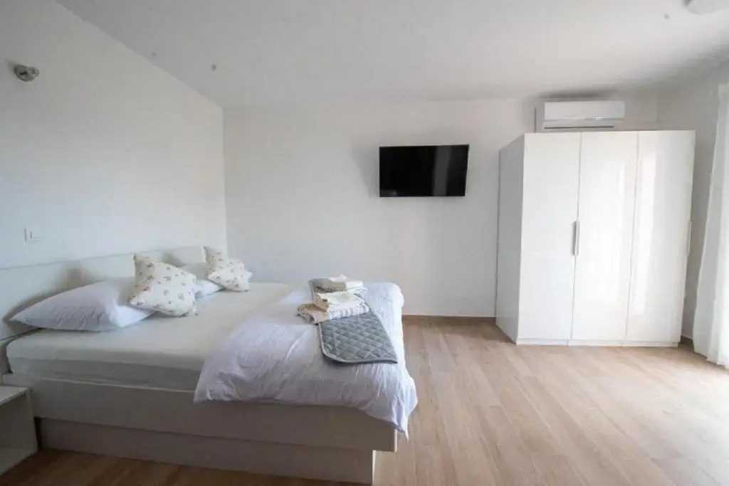 Apartments Mir
