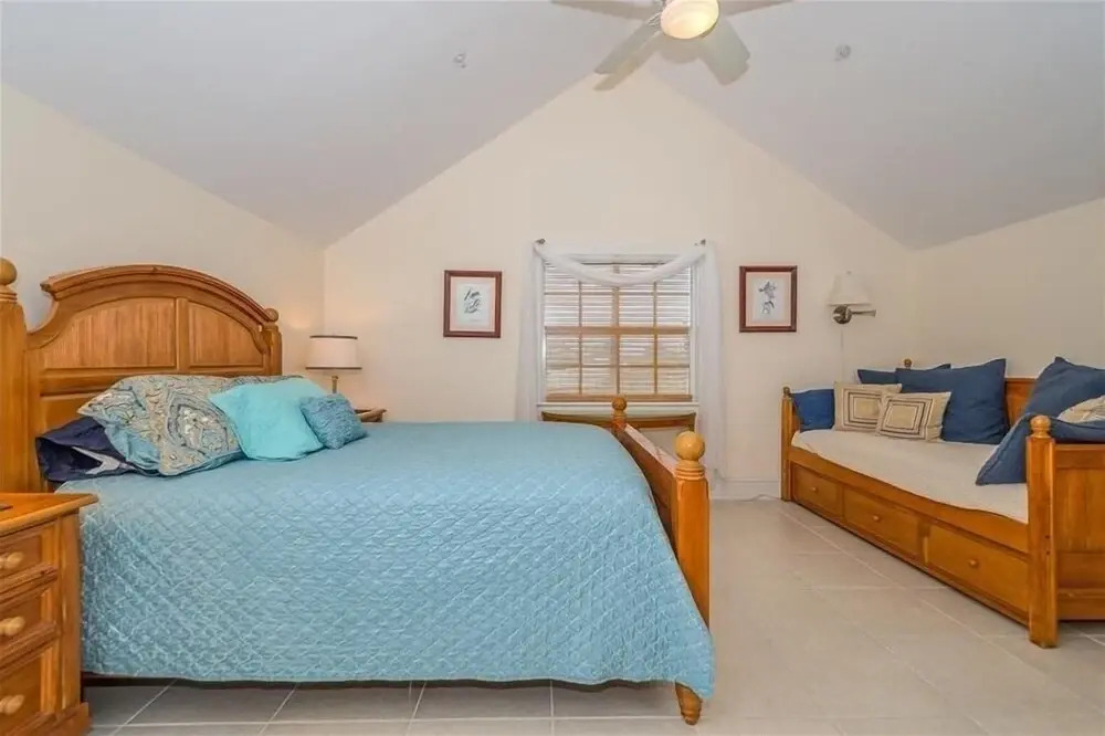 135 Damfiwill Street - 2Br Home