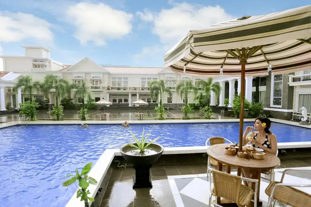 Adhiwangsa Hotel & Convention Hall