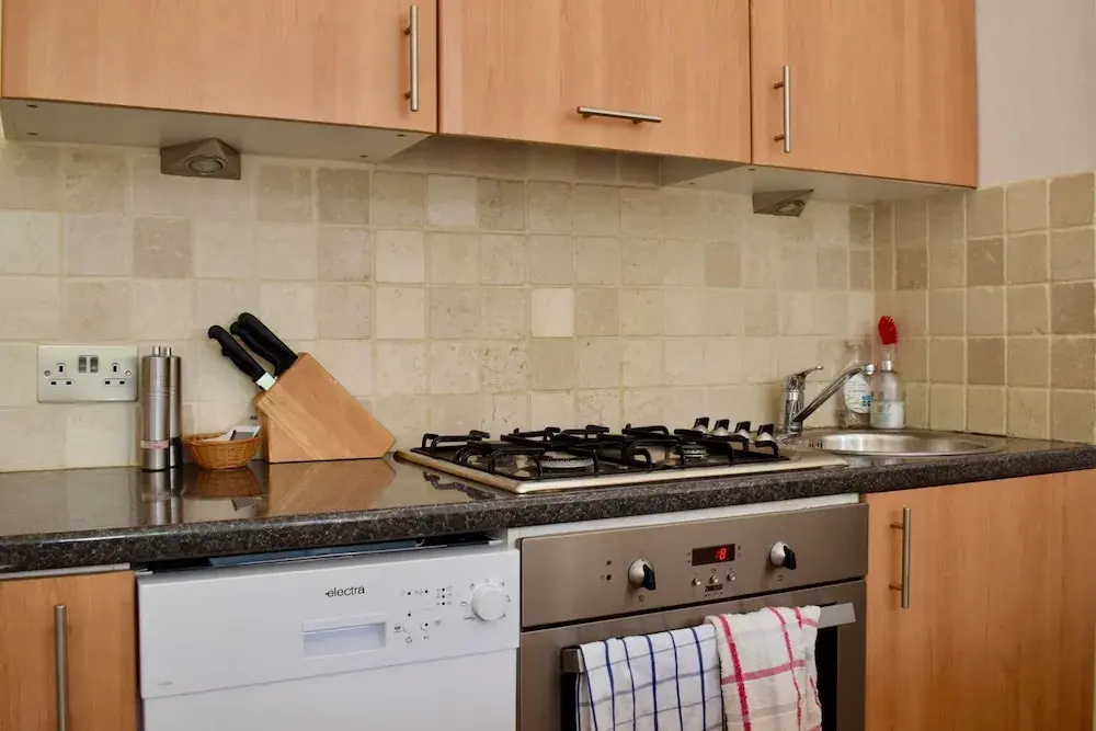 1 Bedroom Townhouse Apartment in Notting Hill