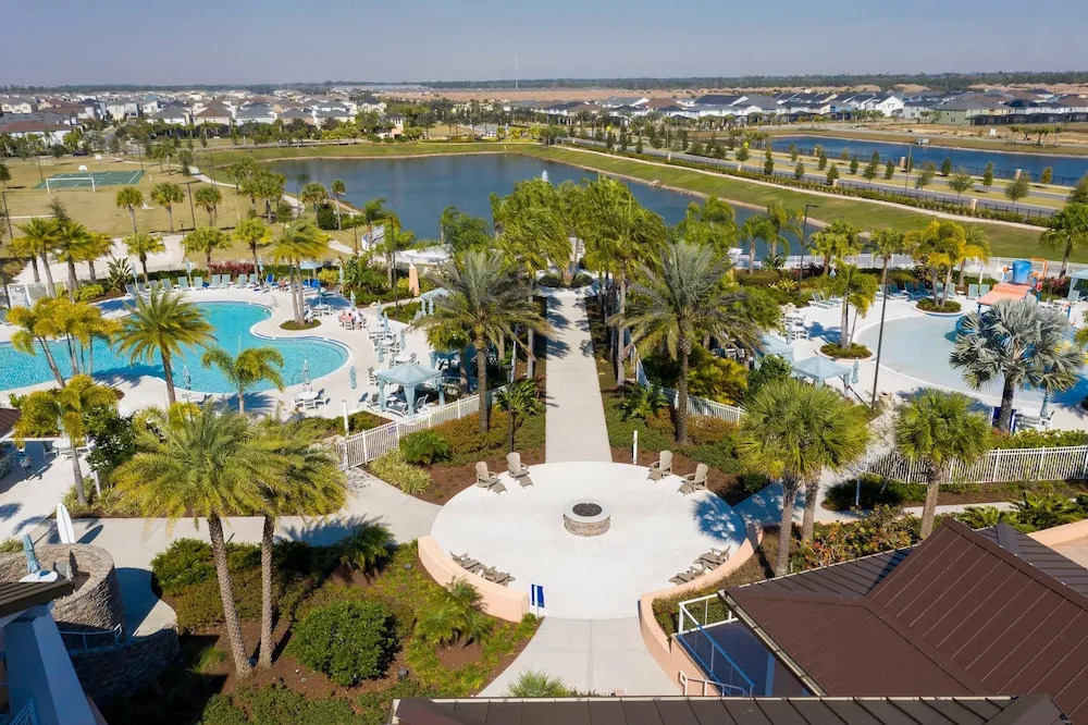 1798 TP - 4BR Luxury Solara Retreat Pool Disney