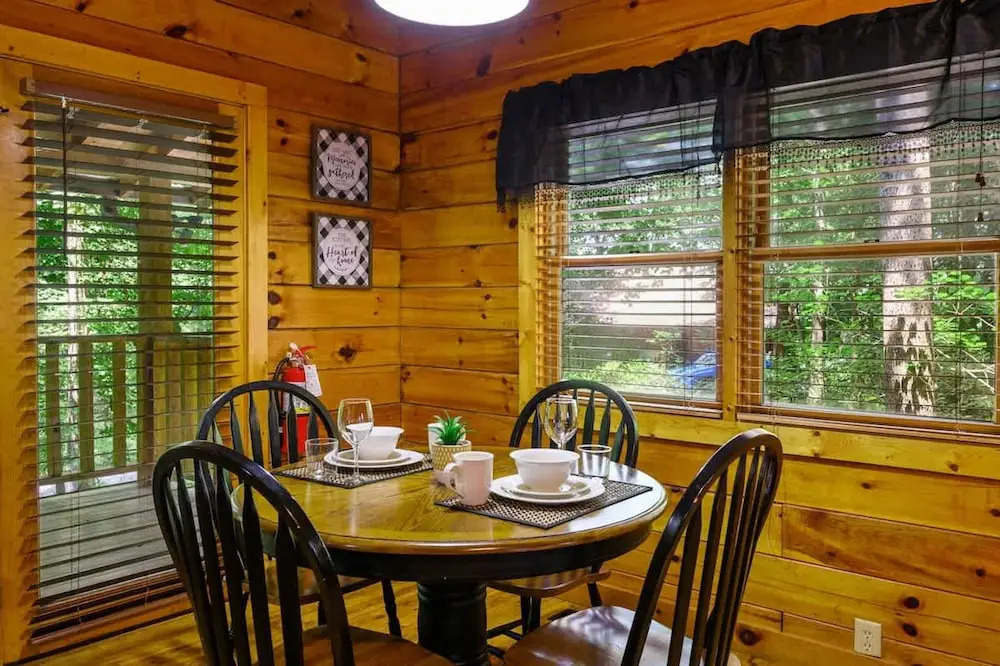 Location Log Cabin Hot Tub Fireplace Pool Fishing