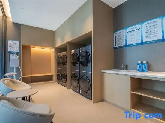 Kyriad Hotel (Fuzhou Taijiang Financial Street Wanda Branch)