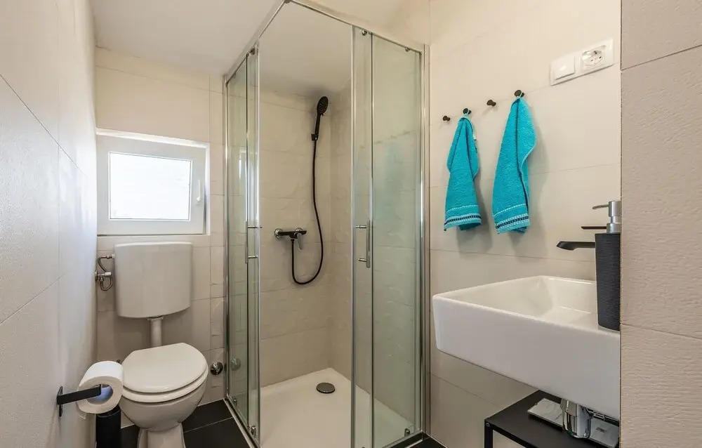 Beautiful Home in Vir With 4 Bedrooms, Wifi and Outdoor Swimming Pool