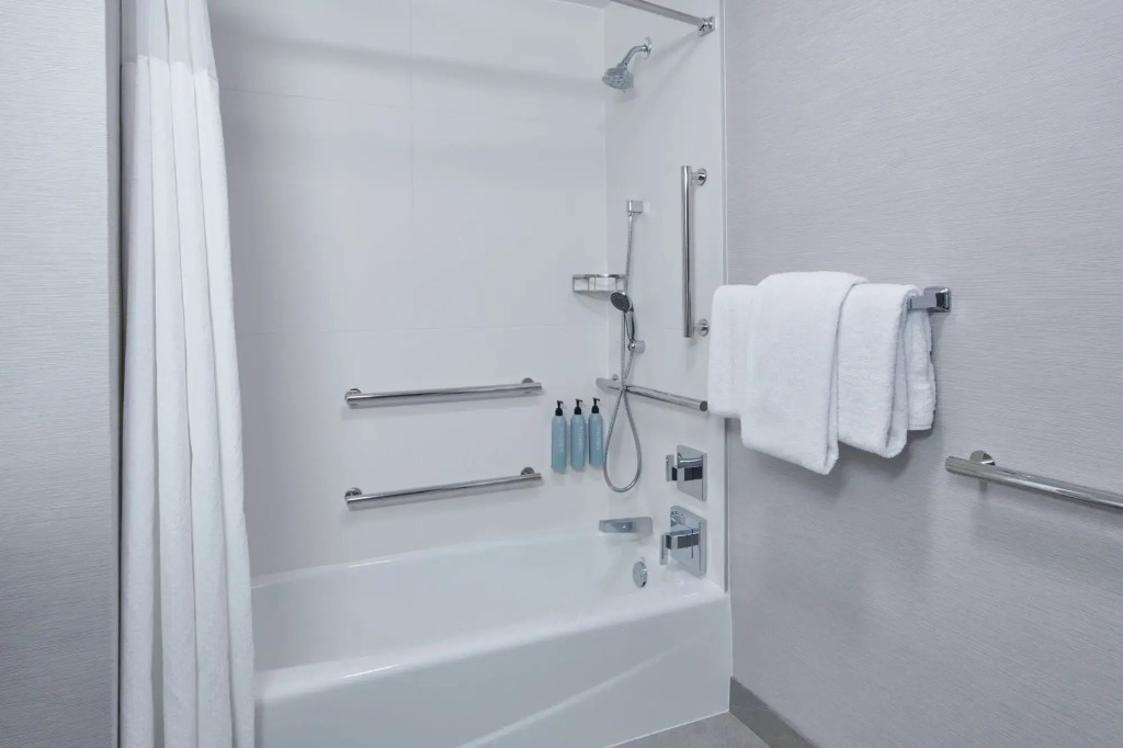 Courtyard by Marriott Detroit Livonia