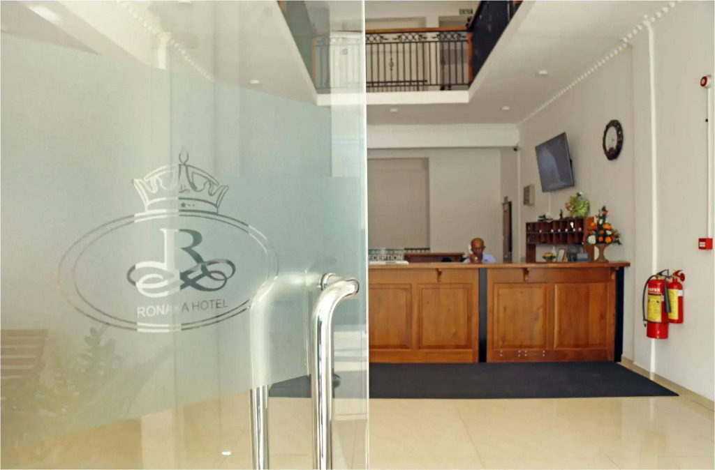 Ronaka Airport Transit Hotel