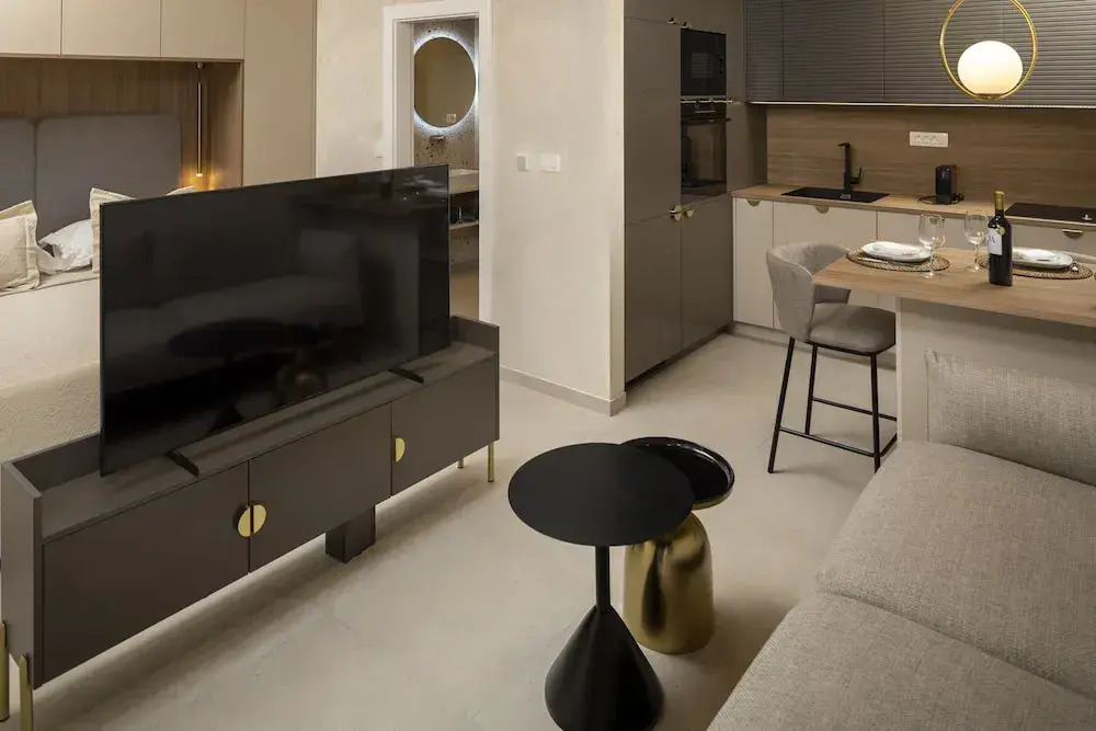Villa Maja Aurelia in the Centre-Romantic studio