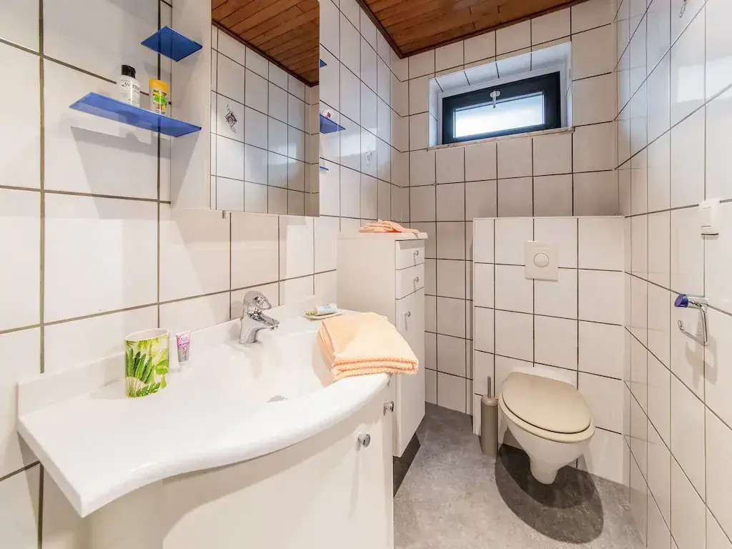 Holiday Home in Bullingen with Garden