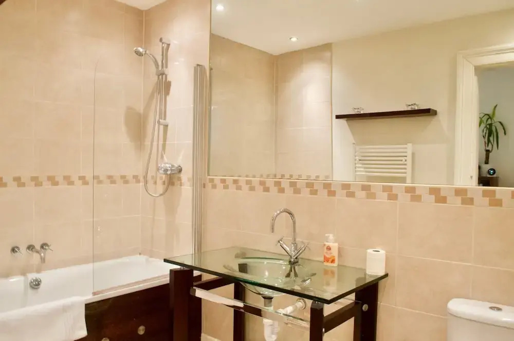 Spacious Flat in Central Stockbridge