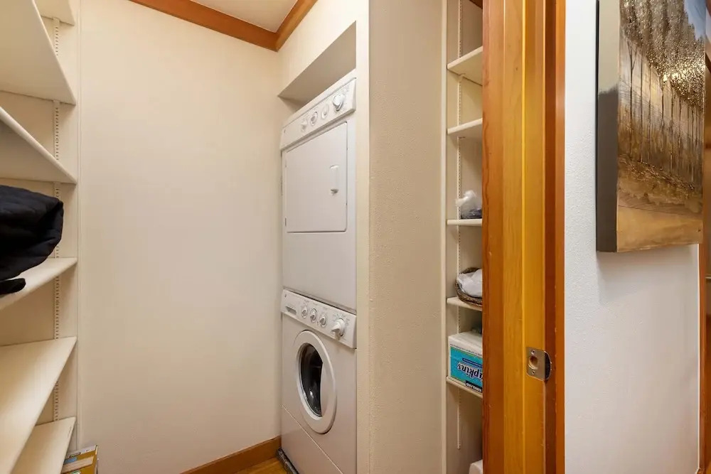 Tennis Townhome #1327 : 2, 225