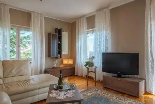 Apartment Majoran