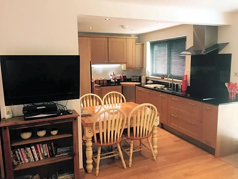 Woodburn Lodges