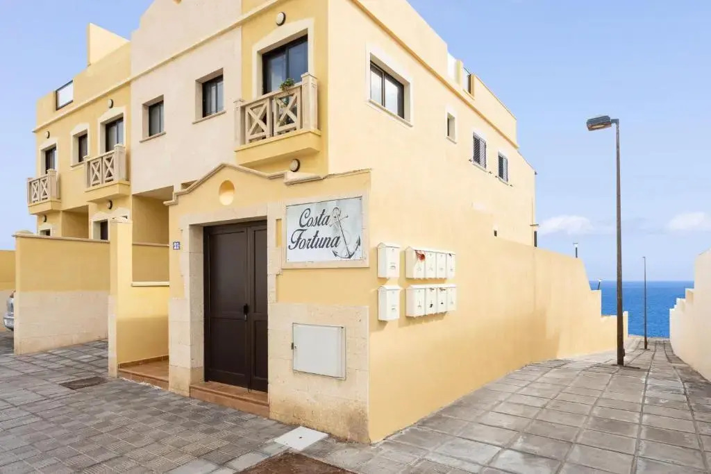 Live faro poris house