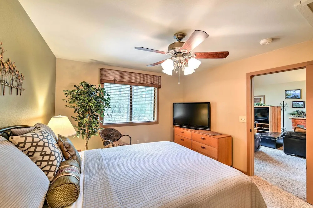 Relax Fireside! Peaceful Forest Haven in Prescott