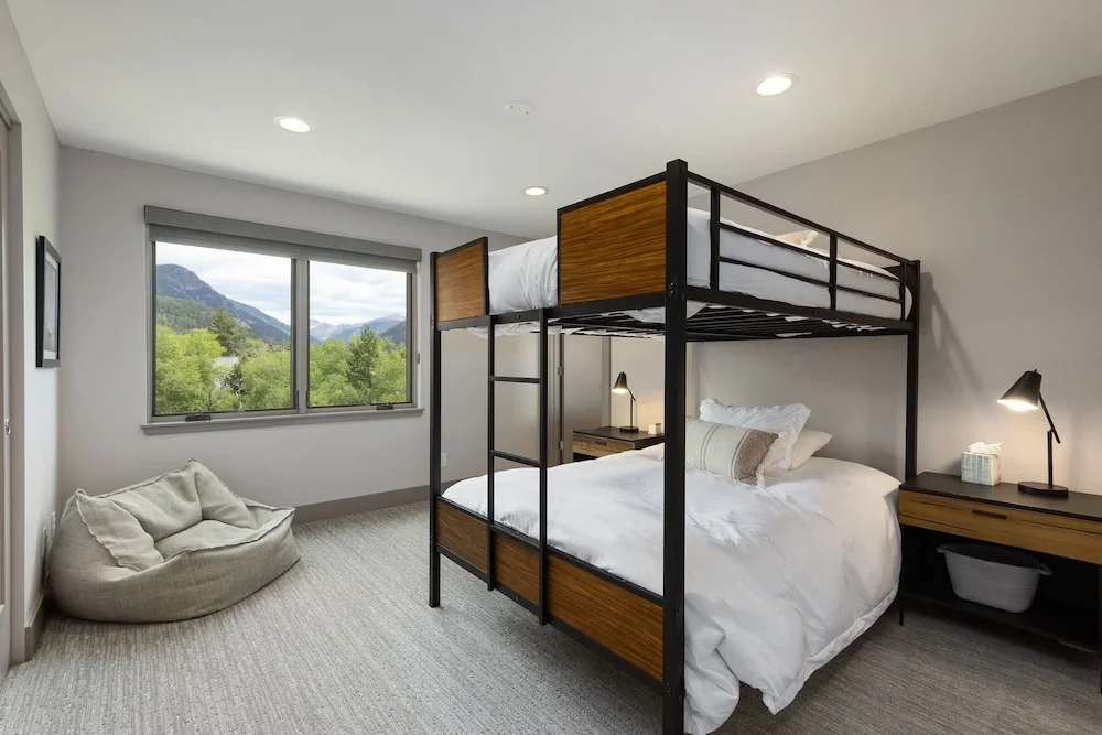 Keystone Adventures Basecamp 4 Bedroom Townhouse