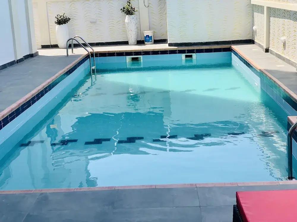 Time Oak Hotel and Suites Royale