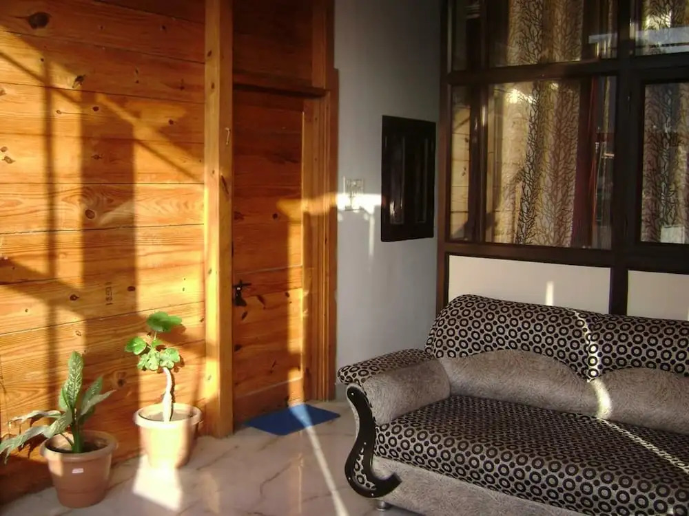 BlueStays Hostel