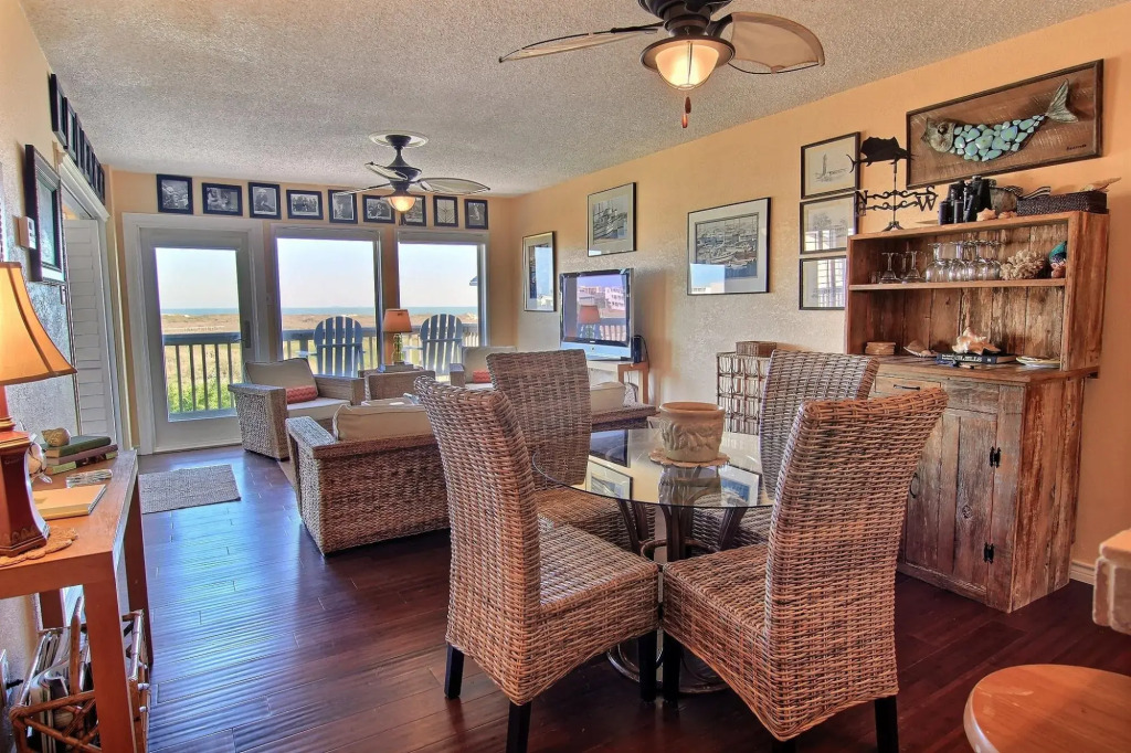 Blue Crab    107 BH in Port Aransas