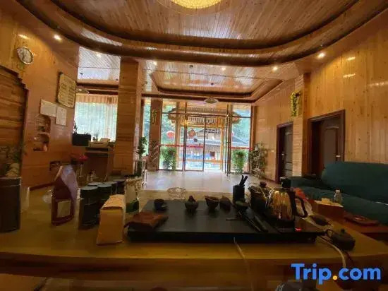 Zhaoxing Dongzhai Guiyu View Inn