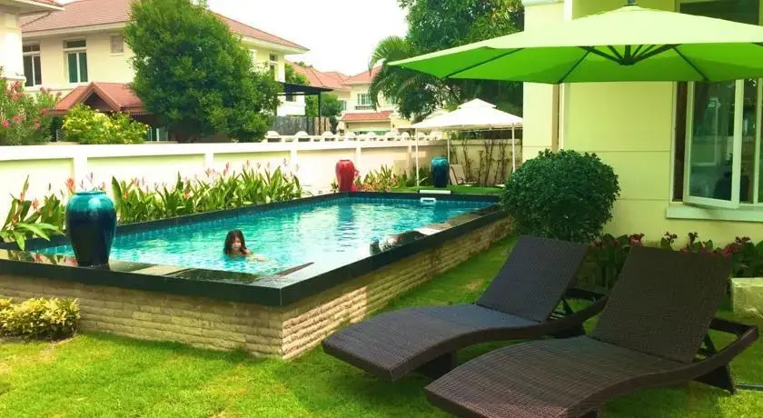 Luxury Pool Villa