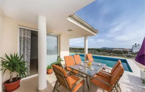 Holiday home Novalja QR-1783