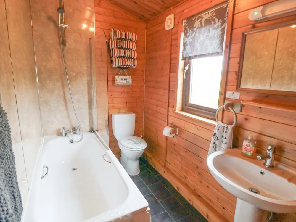 Hawthorne Lodge