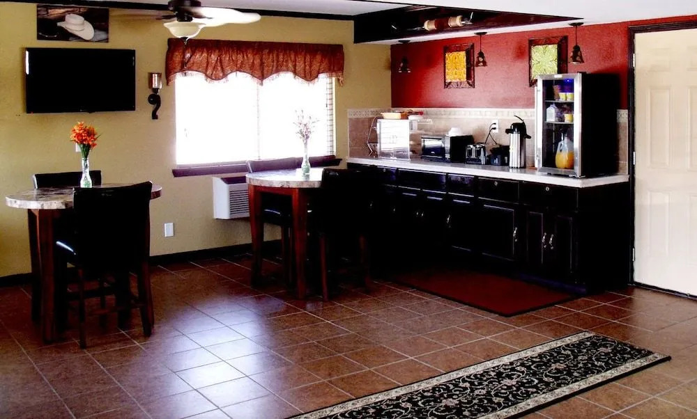 Country Inn Sterling