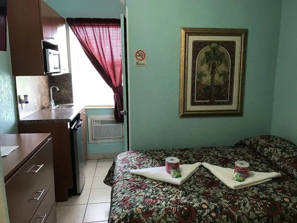 Dixie Hotel